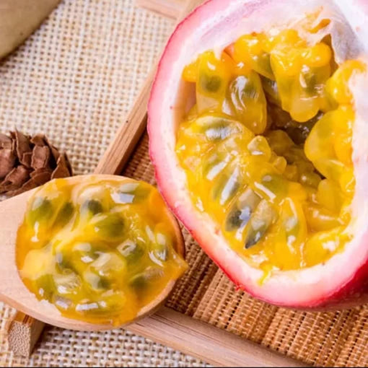 Passionflower Seeds | Balcony Passion Fruit Flowering Vine  Heirloom, Non-GMO, High Germination Organic Garden Seeds